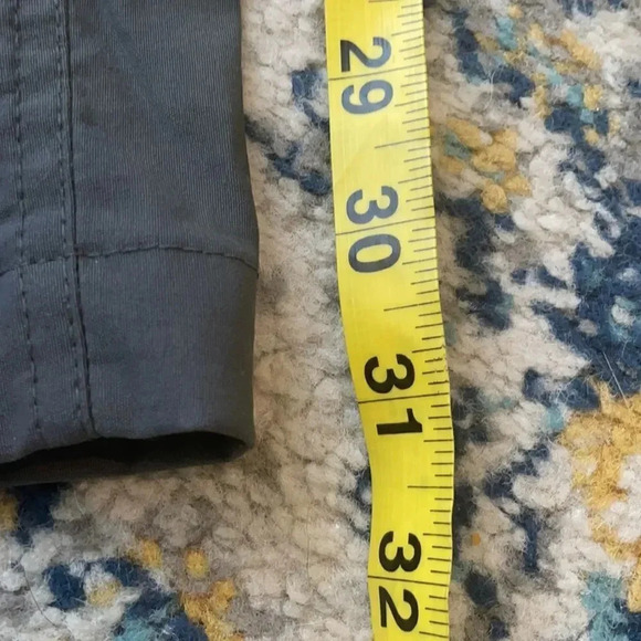 Eddie Bauer hiking pants, dark gray. Men’s size 38 X 32 - Picture 7 of 11
